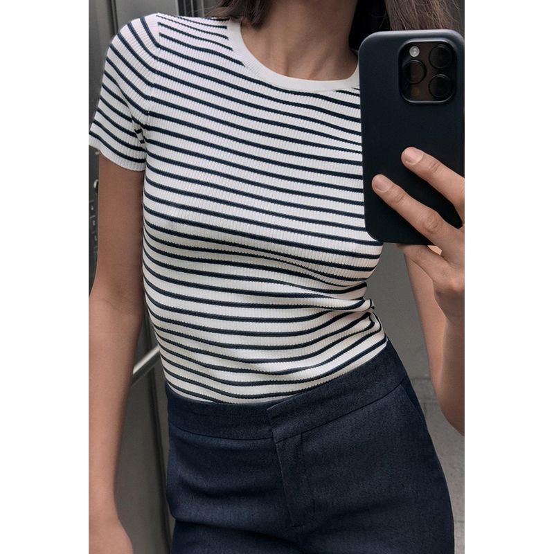 Summer New Product Women's Clothes Minimalist Casual Style T-shirt Stripes Silm round Neck Short Sleeve Knitting Tops 3519020