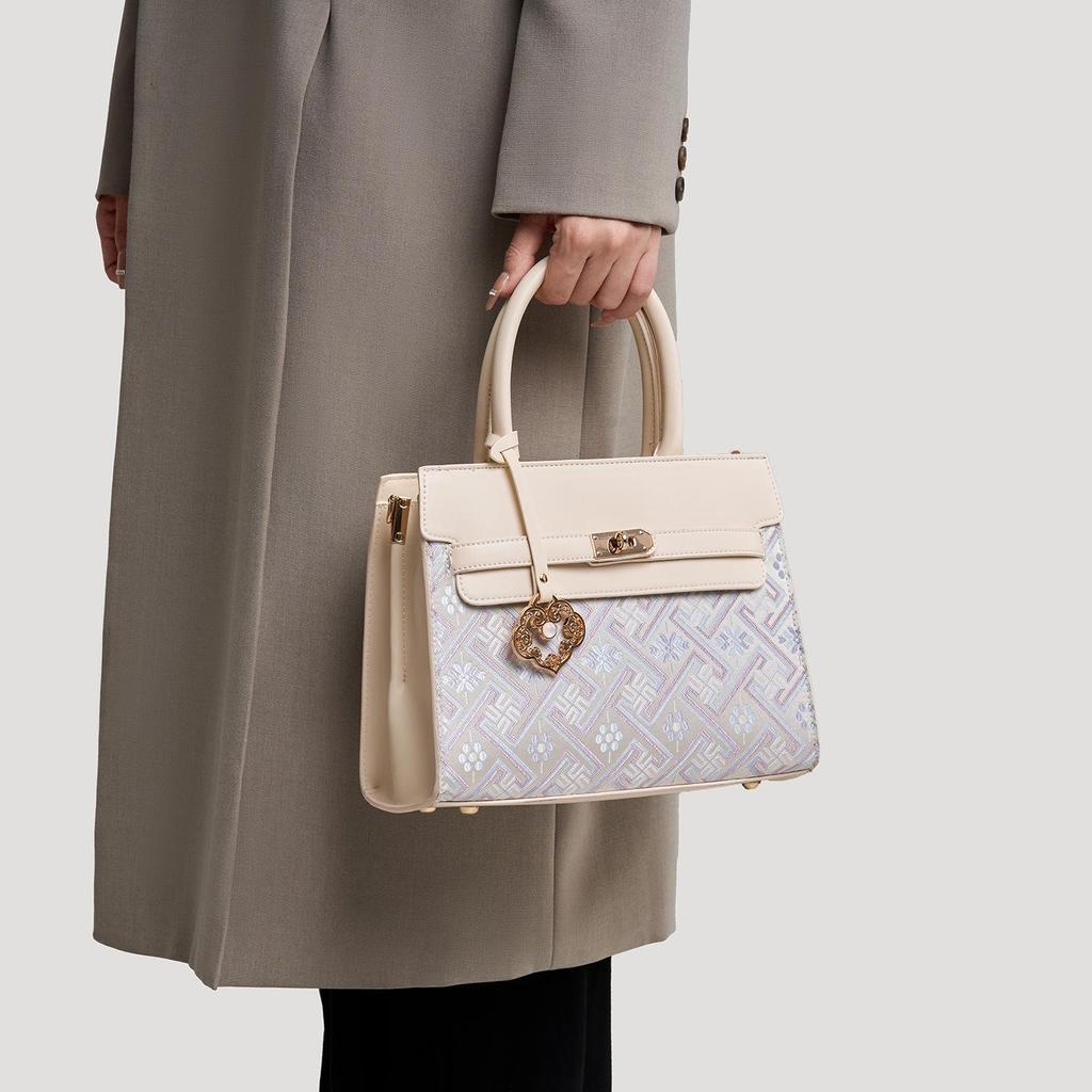 Guangxi Zhuang Brocade Heritage Women's Large-Capacity Handbag 2026—High-End Shoulder & Crossbody Bag