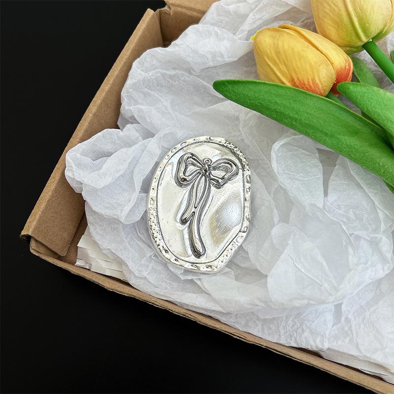 

Love Rhinestone Puppy Mobile Phone Airbag Holder Premium Sense Niche Bow Bear Bow Tie Ring Buckle Paste Type
