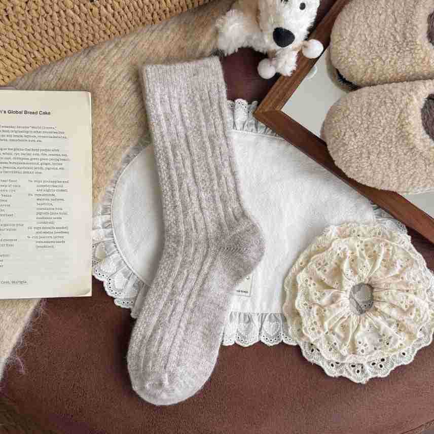 Thickened Socks Wool Socks Thick Needle Solid Color Twist Medium Tube Socks Socks Thermal Stockings Stacking Socks