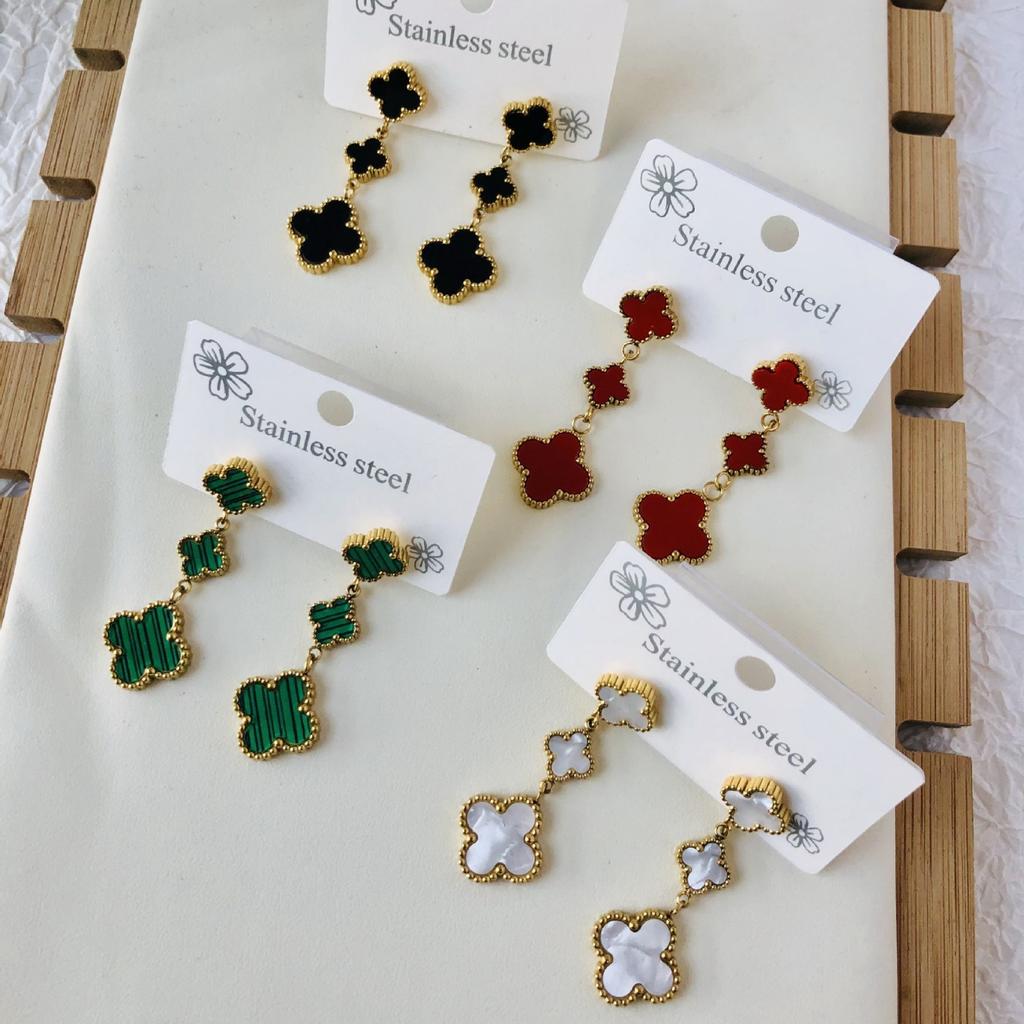 Mode Fyraklöver Tofsörhängen 3 Blomörhängen 18K Blomörhängen för Kvinnor