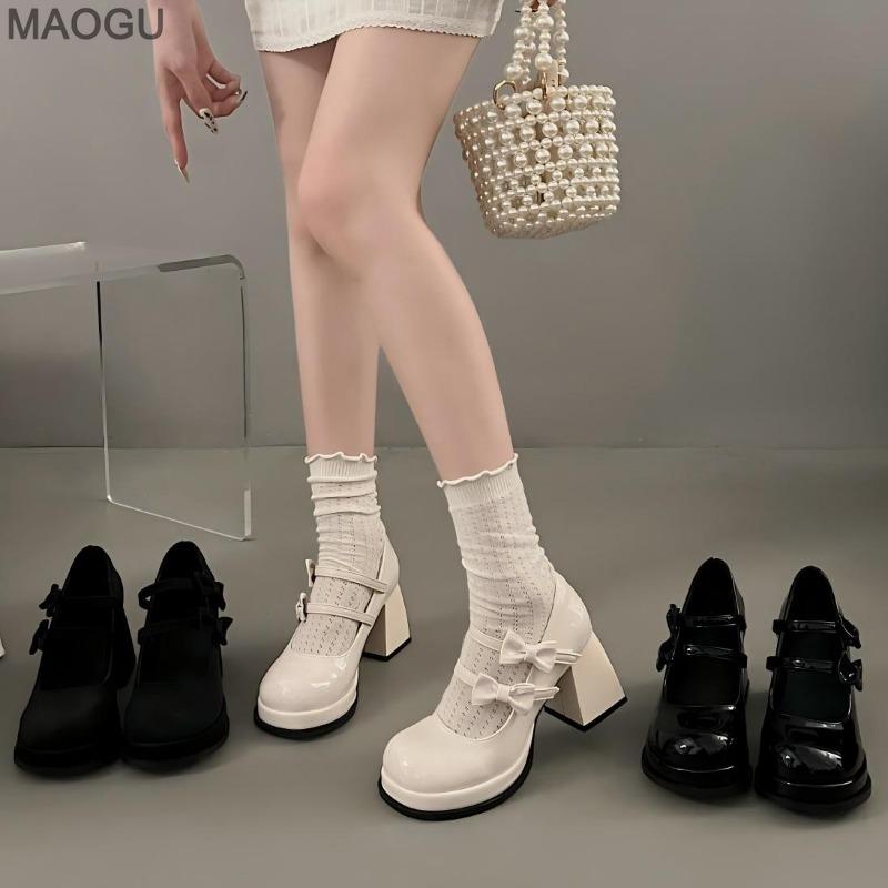 Women's Round Toe Mary Jane Shoes Patent Leather Chunky High Heel Pumps Vintage Autumn Classic School Girls Lolita Shoes Beige