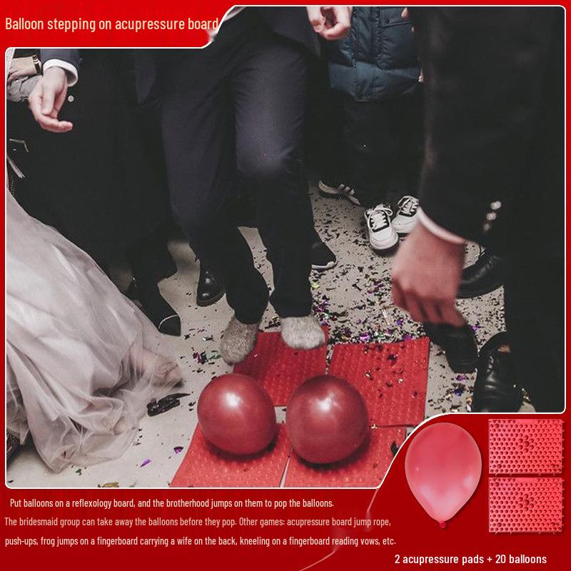 Groom's Prank: Look East Look West Gesture Game – Team-Building Activity for Groomsmen