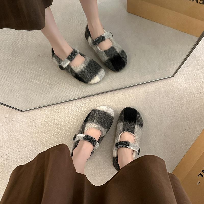 Fleece flat-bottomed Mary Jane fluffy shoes for women's autumn and winter wear 2025 new versatile shallow mouth small fragrant soft-soled single shoes