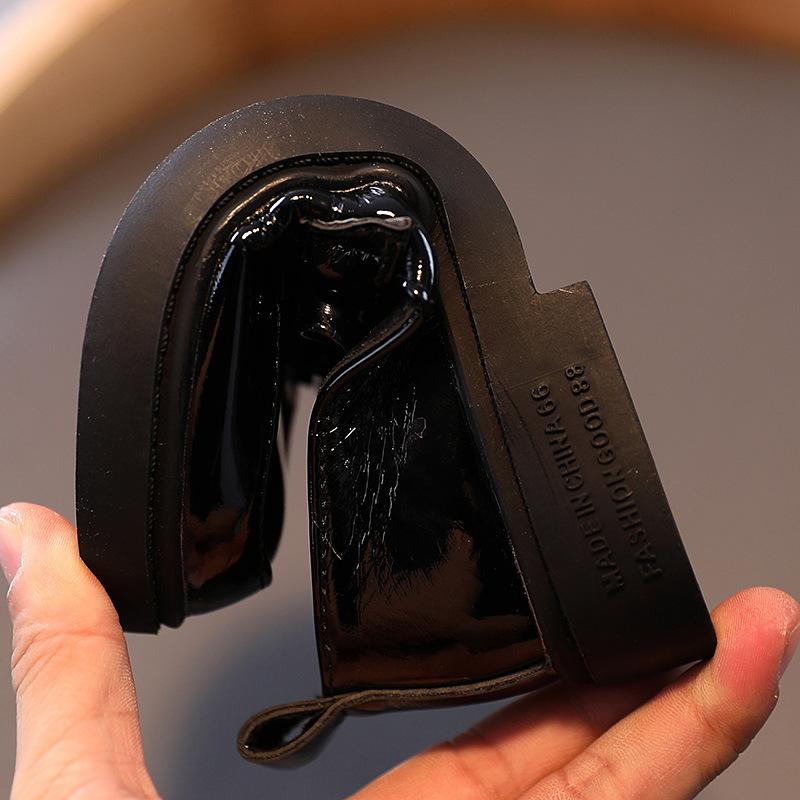 Höstens brittisk stil Barnskor Barnbåge Mode små läderskor