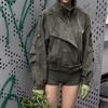 Damska asymetryczna kurtka motocyklowa z brązowej skóry zamszowej