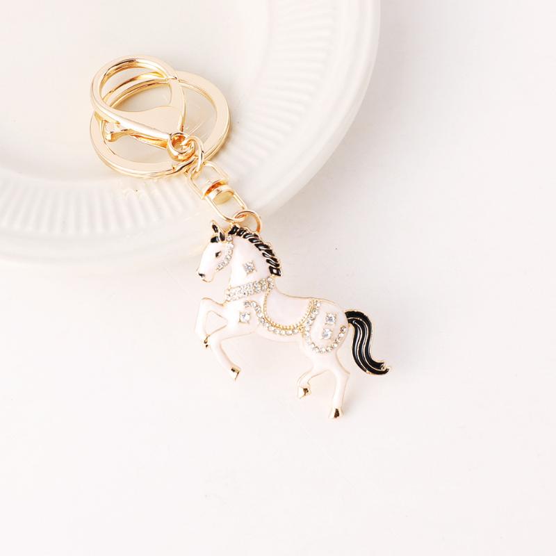 2026 New Horse Keychain Sparkling Crystal Metal Animal Pony Handbag Pendant Decoration Car Key Ring New Year Souvenir Gift