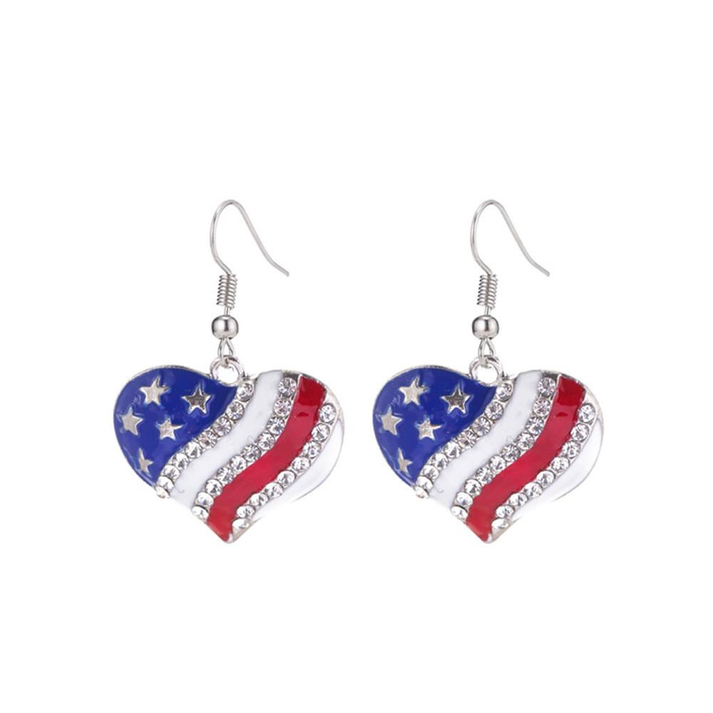 

Elegant Metal Heart And Five Point Star Jewelry Set Featuring Shimmering Earrings And Necklace