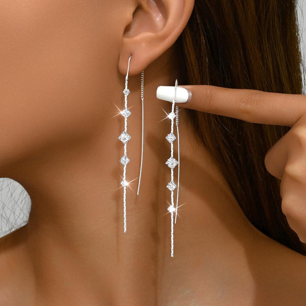 Simple Zirconia Ear Wire, Unique Long-style Fringed Earrings for Women, Embodying A Cold and Elegant Style.