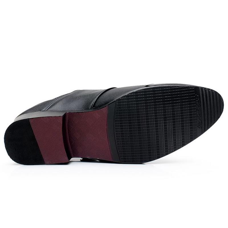 Nuova Moda Stile Italiano Scarpe da Cerimonia da Uomo Scarpe Oxford Business di Lusso da Uomo Mocassini Casual in Pelle Nera Derby
