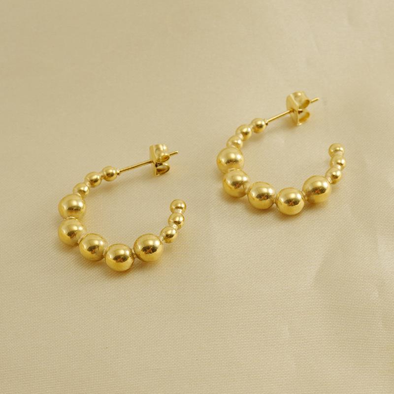 European and American Design: 18K Gold Titanium Steel C-Shaped Earrings for Women