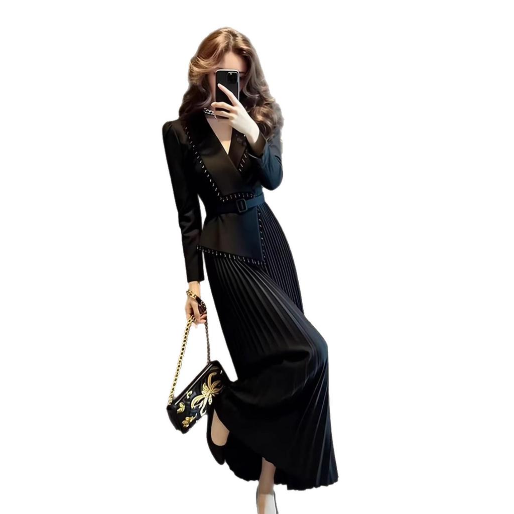 Elegant Hepburn-Style Black Faux Two-Piece Dress for Important Occasions