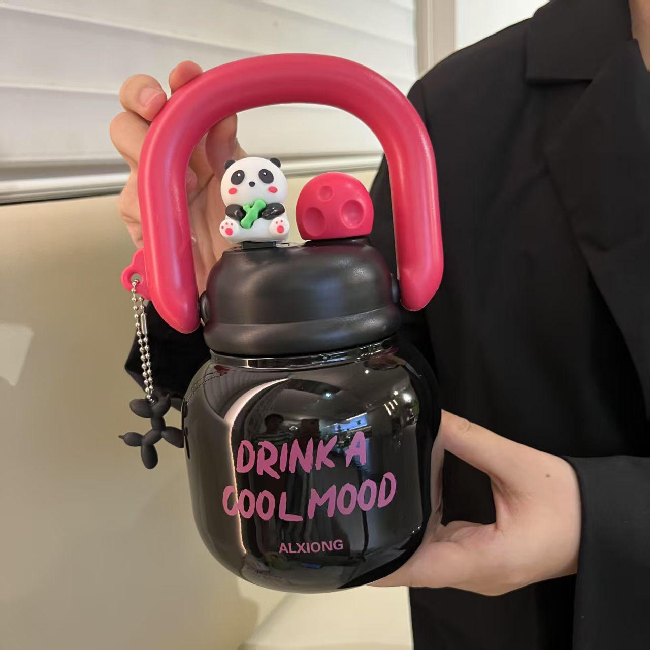 Portable High-Capacity Insulated Doll Cup with Double Straw for Girls 650ml чёрный