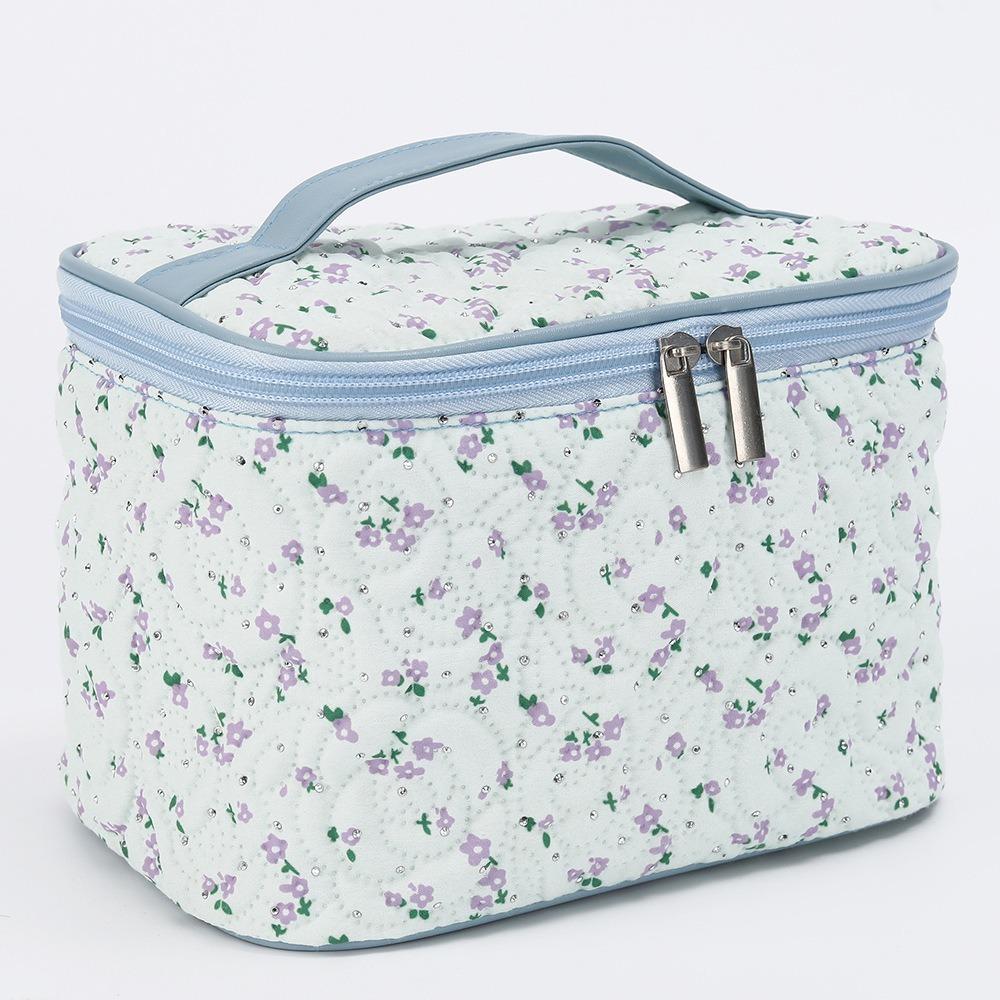 Portable Large Capacity Makeup Bag Cartoon Pattern Korean-style Makeup Storage Bag Cosmetic Bag Travel