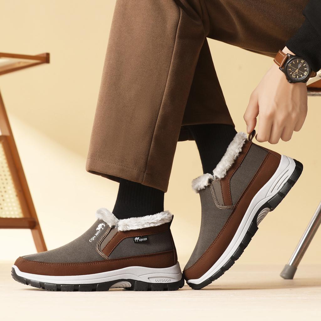 Winter Men Fleece Lined Slip On Shoes, Warm Fabric Upper Soft Sole Cold Proof Outdoor Casual Footwear