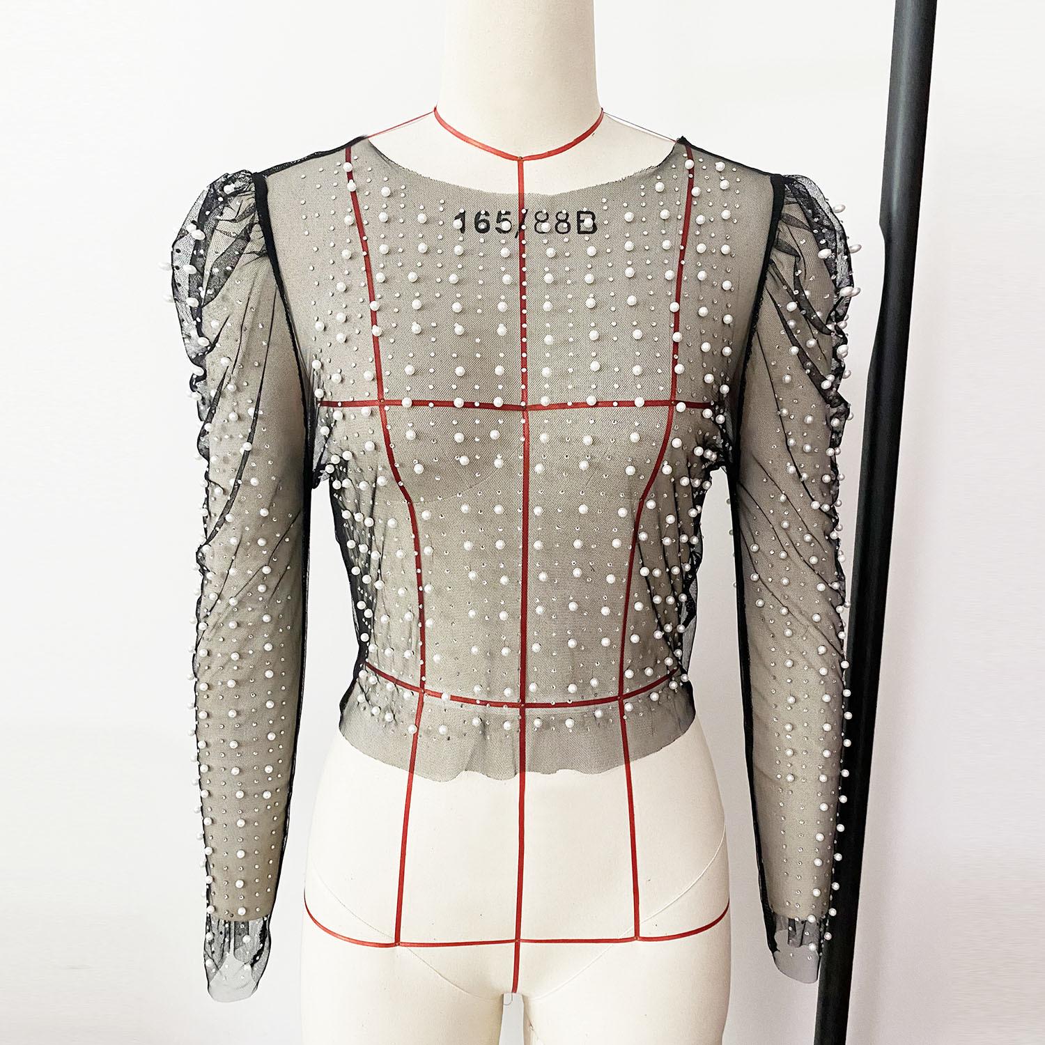 

Женский летний сетчатый топ с рукавами-пузырями и стразами XL чёрный