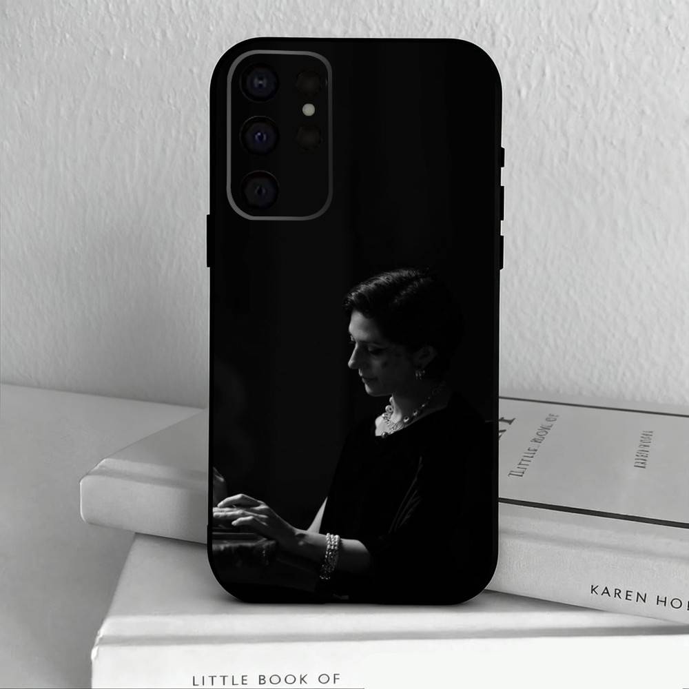 Deux personnes echangeant de la salive Phone Case For Samsung S25,24,23,22,30,21,10,9,Ultra,Plus,Lite,FE,4,5 G Soft Black Case