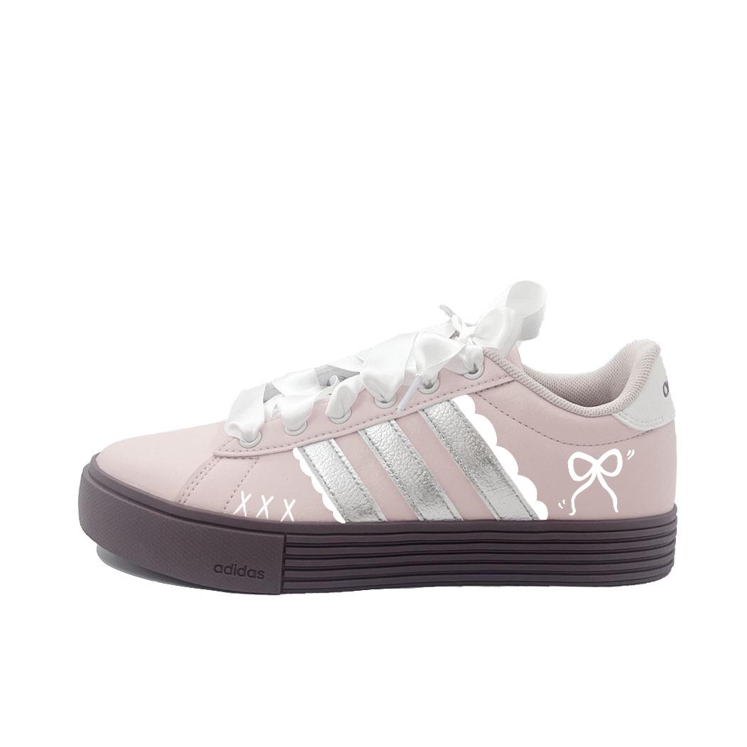 

Adidas Daily 4.0 Silver Butterfly Abrasion Resistant Low top Skateboard Shoes Unisex Pink JR0080(tea641-) 42⅔
