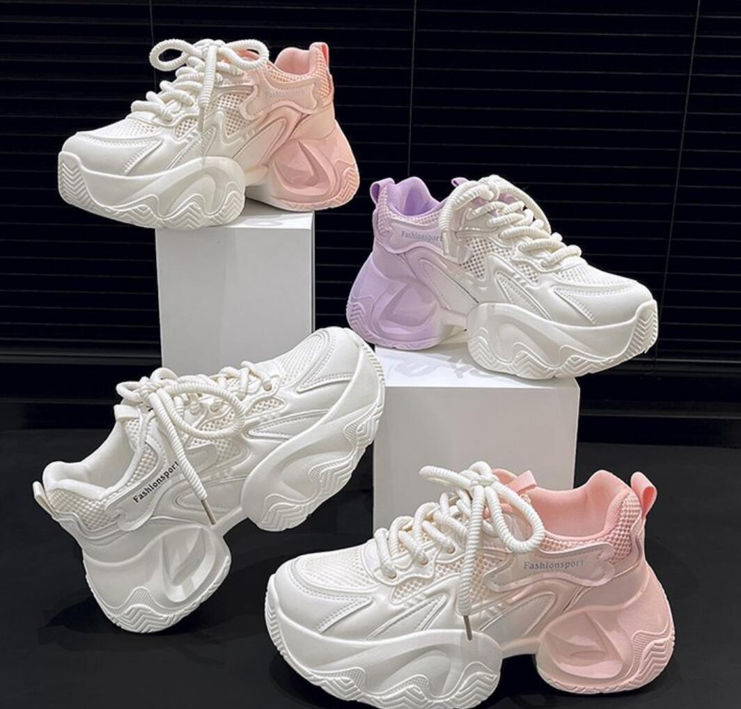 Модные женские кроссовки на толстой подошве 2024 года — фото 3