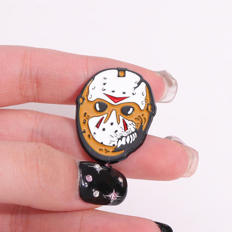 Halloween Horror Brooch Enamel Pins Custom Masked killer Brooches Lapel Badges Funny Jewelry Gift for Friends