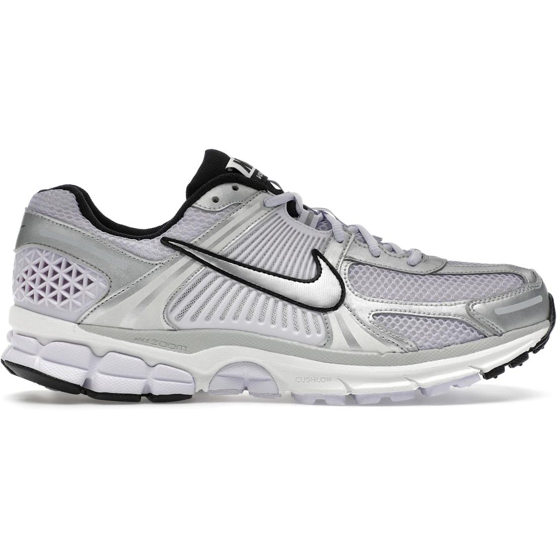 

Sneaker Nike Zoom Vomero 5 Barely Grape Photon Dust Summit White Metallic Silver (Women s)(IB7253-500) 37.5