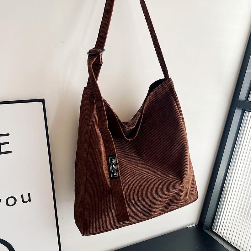 

Новая женская сумка большой вместимости в Instagram коричневый