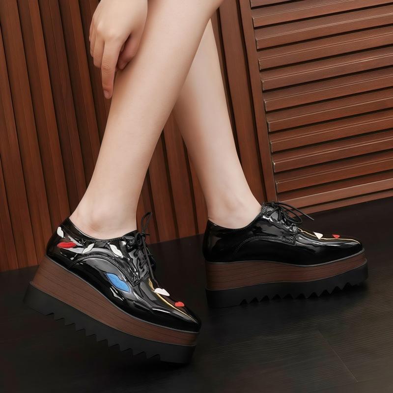 British Style Patent Leather Wedge Casual Single  Women's Versatile Platform Muffin Shoes 2025 Autumn Small Leather Shoes HZB