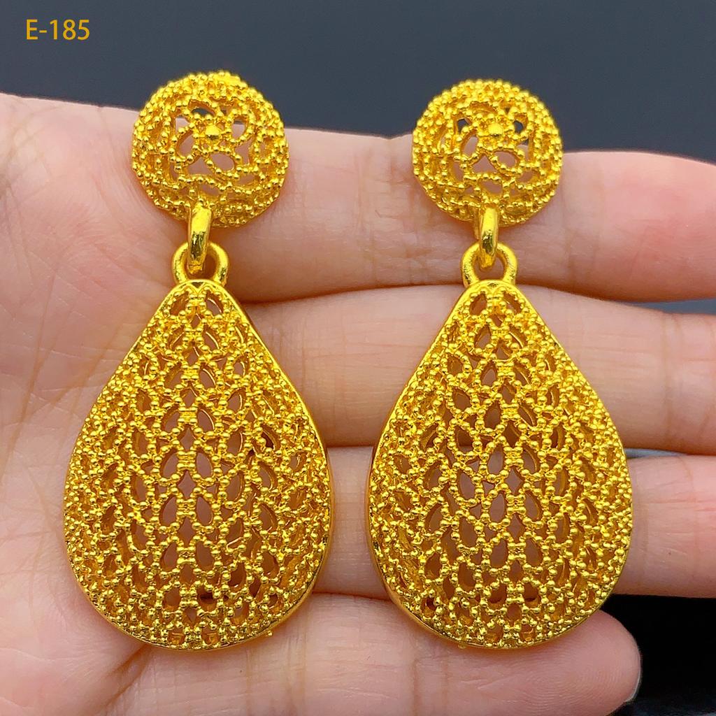 Dubai Bridal Jewelry 24K Gold Plated Earrings Exaggerated Vintage Nigerian Ladies Personalized Simple Earrings 2026