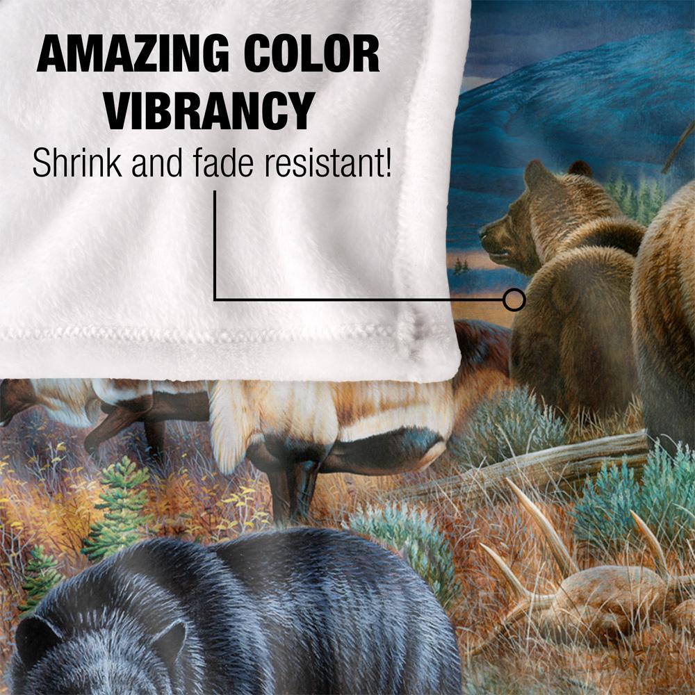 JQ Licensing Cf-Jp Big Game Hunting Silky Supersoft Blanket