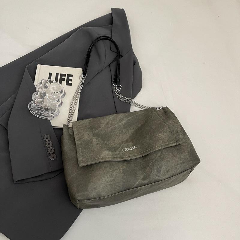 

Ретро мода сумка почтальона для поездок на работу и отдыха женская цепочка 2024 новая весна и лето простая большая вместительная сумка через плечо