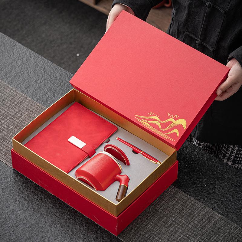 

Подарочный набор: Керамическая кружка для чая и блокнот Zhinianhua