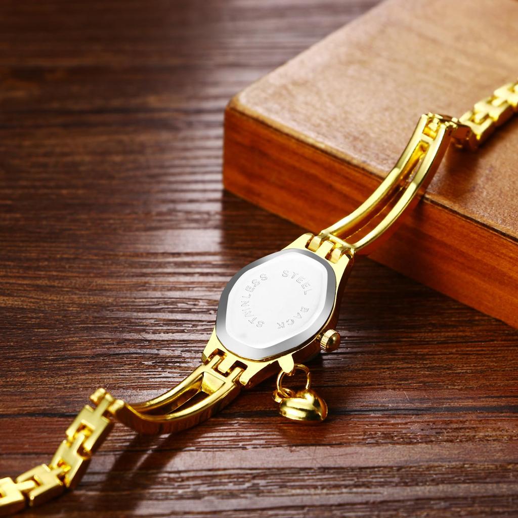 Cute and Stylish Women's Bracelet Watch: Heart Analog Display Waterproof Quartz Fashion Watch In Gold - Perfect Gift for Birthdays, Anniversaries,