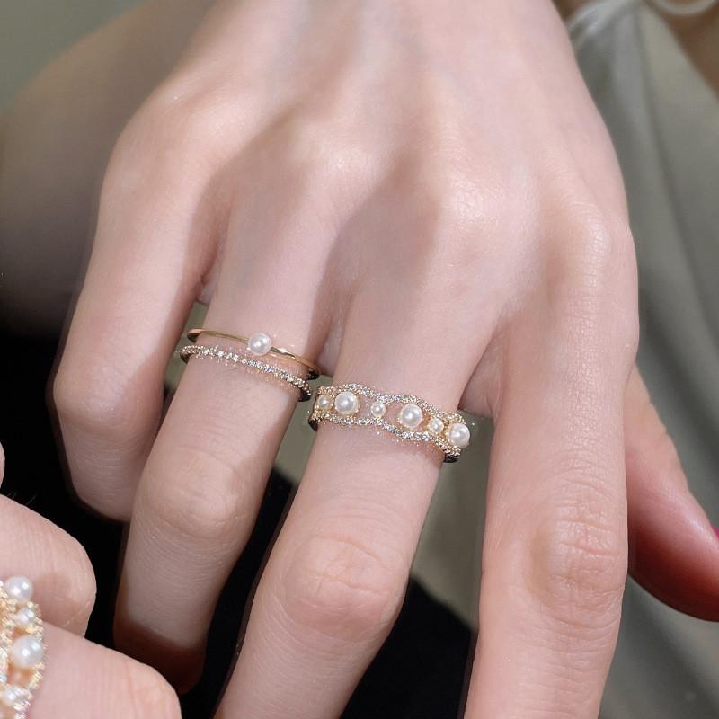 Chic Geometric Design Copper Ring With Rhinestones And Pearls Ideal For Womens Fashion Accessories