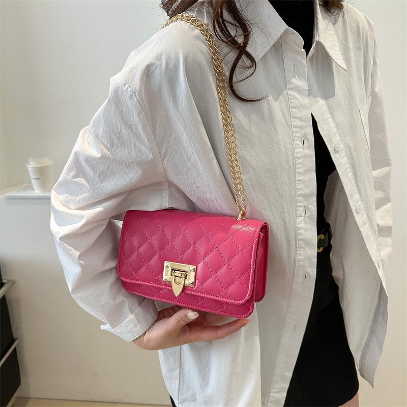 Fashion Personality Niche Shoulder Messenger Bag Popular Bag 2025 New Casual Trend Temperament Women's Small Square Bag