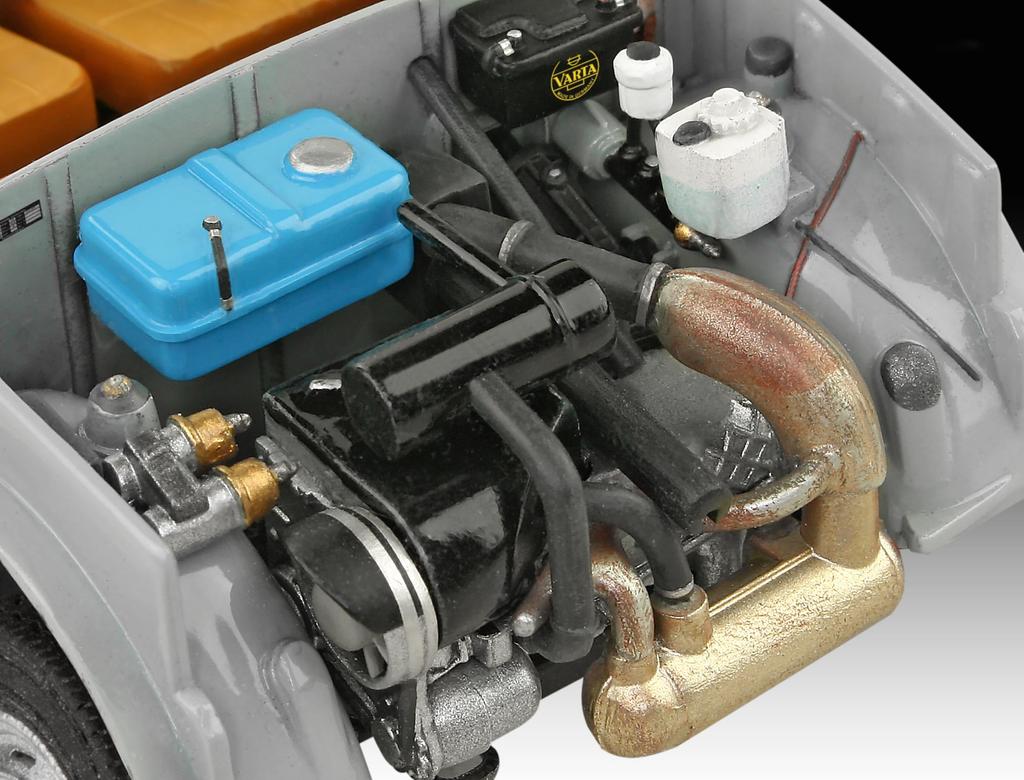 German Revell Trabant 601 60th Anniversary Exclusive Edition Plastic Model Assembly Kit 05630 1/24 (Car)