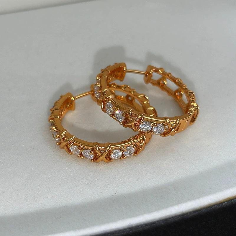 Contrasting color full diamond earrings k real gold electroplating light luxury high-end earrings niche design high-end earrings