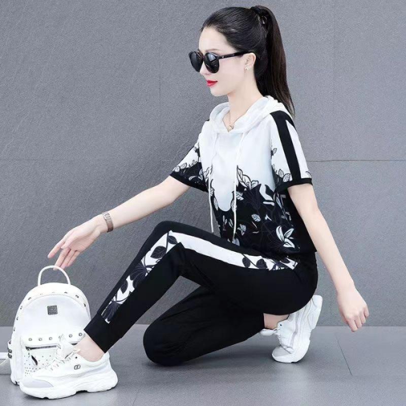 Casual Sports Suit for Women, Summer, Fashionable, Hooded, Slim, Short-sleeved, Loose Running Two-piece Set
