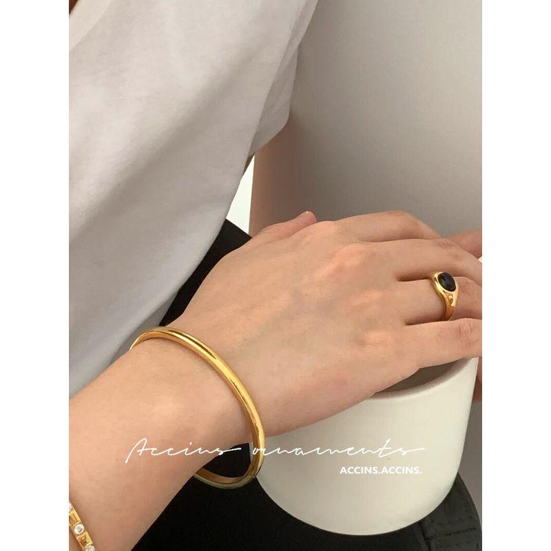 

Accins Fashion Zircon Shiny Light Board Couple Bracelet Bracelet, Plain Finish