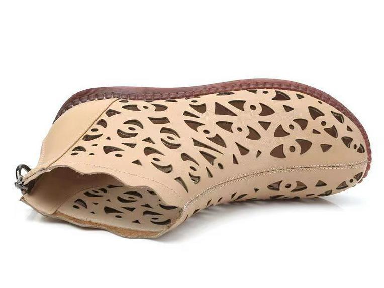 Dámské retro boty s kulatou špičkou, s výřezy a zipem, jaro/léto 2024