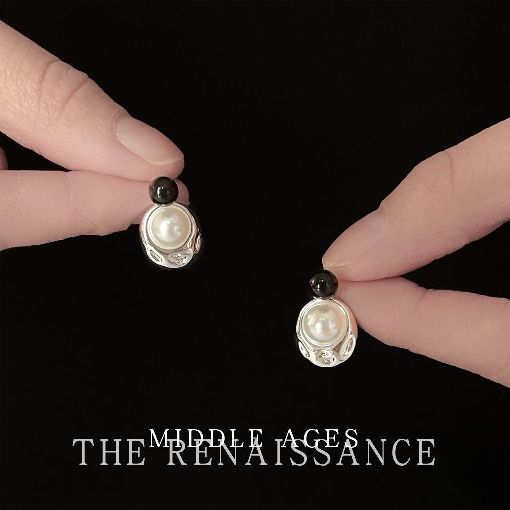 Medieval Contrast Color Geometric Irregular Earrings Personalized Liquid Stud Earrings Ear Jewelry