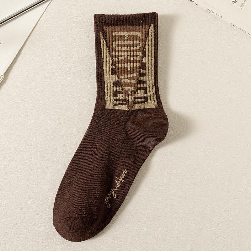 Female Spring and Autumn Retro Versatile Sports Basketball Anti Odor Student Mid Calf Socks