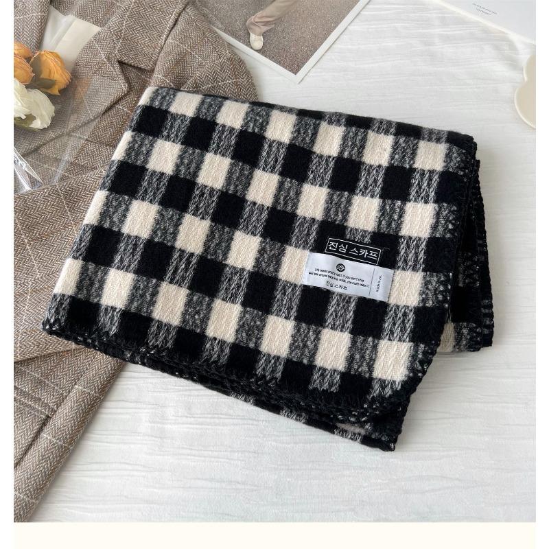 Retro Green Plaid Scarf Women's New Winter Warm Korean Style Student Shawl Dual Purpose Pink Scarf