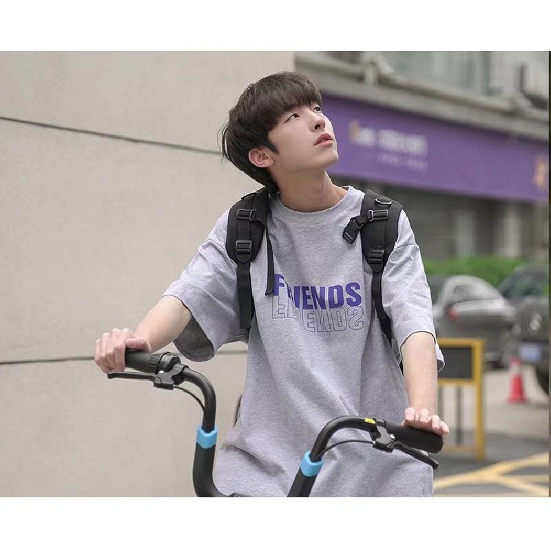 

Мужские футболки с коротким рукавом с буквенным графическим принтом, модные футболки с короткими рукавами, мужская одежда, повседневная футболка, мужские летние топы в корейском стиле ретро для 5XL светло-серый