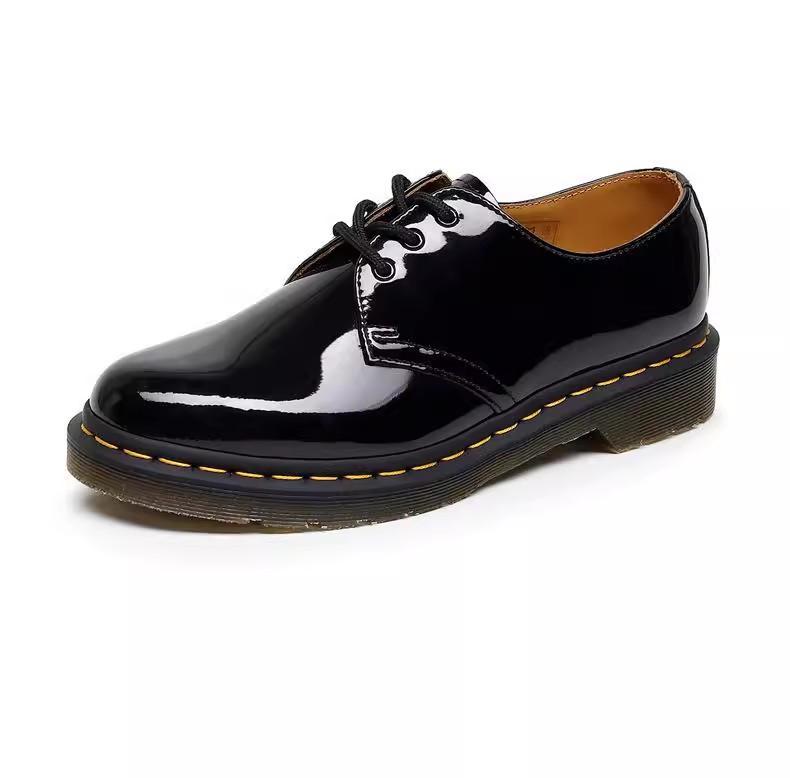 Autumn Low-top Three-hole Small Leather Shoes British Style Large Size Glossy Round Head Couple Tooling Shoes Versatile Models