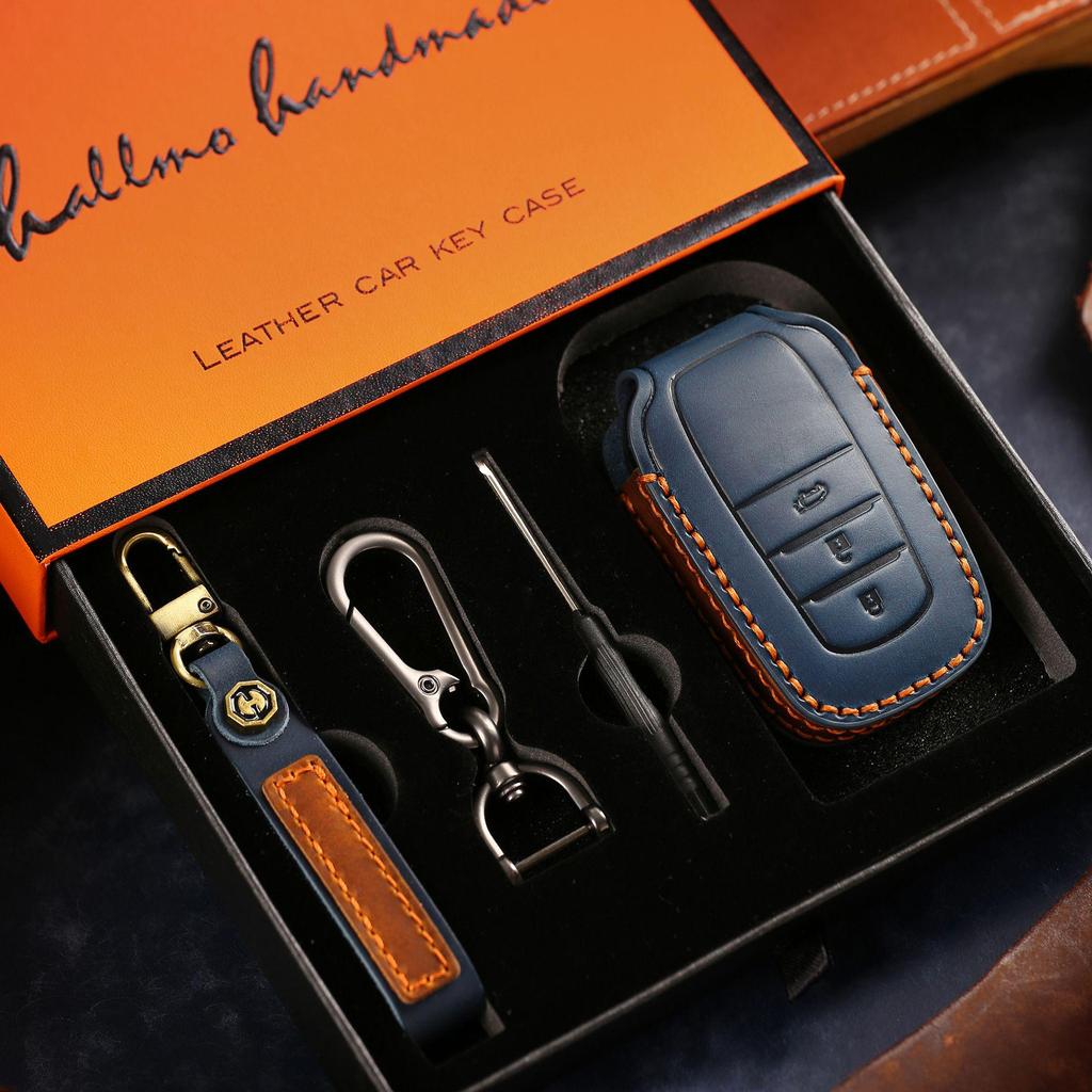 Toyota Camry Key Cover: Compatible with Corolla, Lei Ling, Rongfang, RAV4, Wildlander, and Highlander.