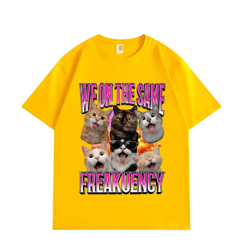 

We on The Same Freakuency Funny Cat Meme T-shirt Fashion Y2k Oversized T Shirts Men Women Cotton Short Sleeve T-shirts 3XL