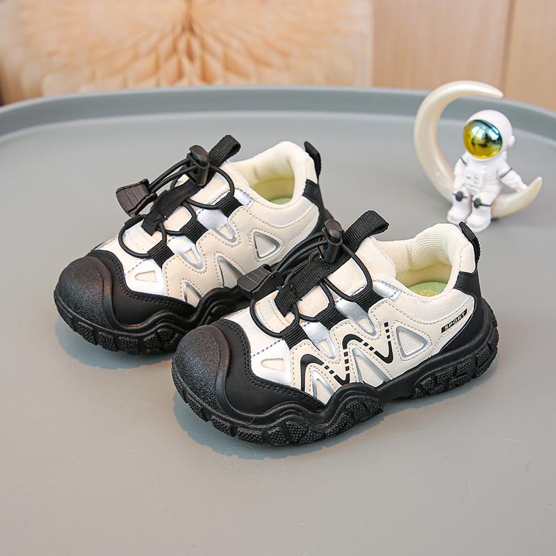 

Детские кроссовки на шнуровке, с мягкой подошвой, детская спортивная обувь, с защитой пальцев, 2025, новая модная, повседневная обувь для мальчиков и девочек, тренд 21 чёрный