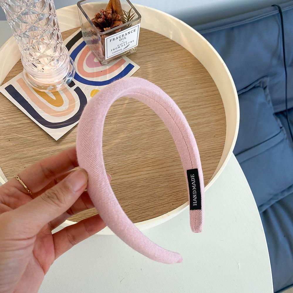 Non-Slip, Cloth-Wrapped Headband for Girls – Comfortable & Secure Hair Organizer, Student-Friendly Design