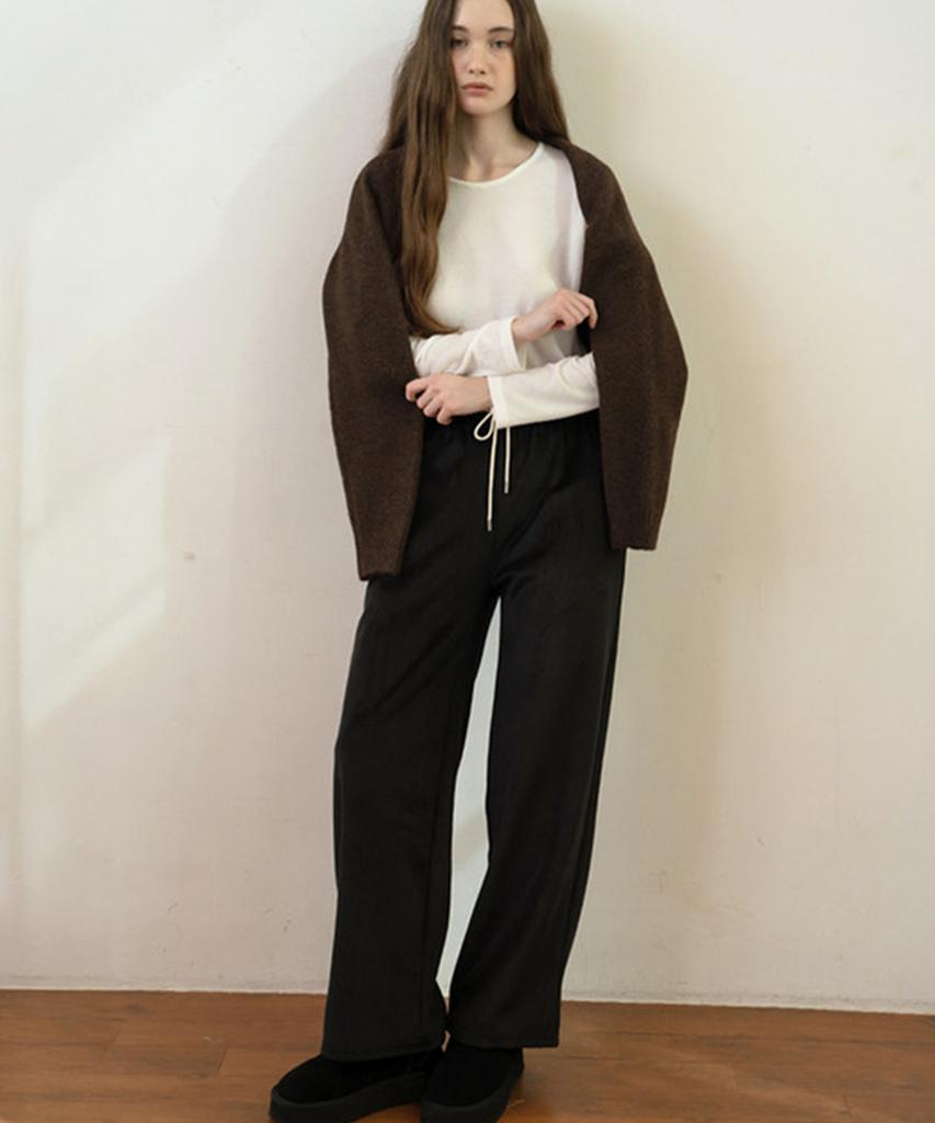 Aejeuipeu Wells Fleece Sweatpants (Black)