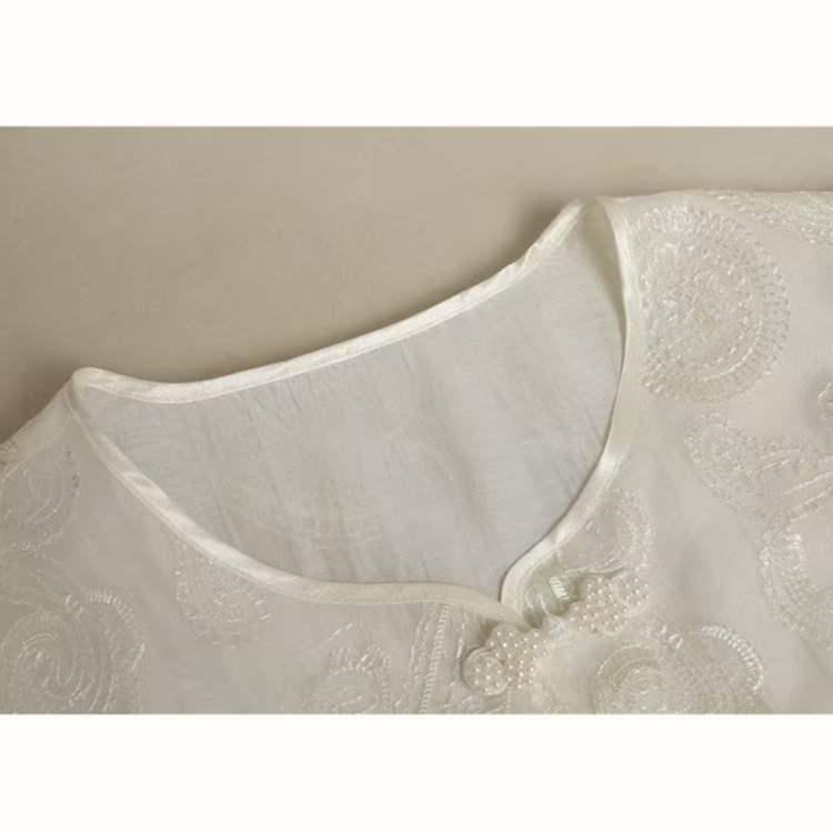 Women's Retro Jacquard Shirt - New Spring/Summer Loose Fit In Chinese Fashion, White.